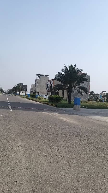 This Is Your Chance To Buy Prime Location Commercial Plot In Citi Housing Phase 3 - Block FF Gujranwala 3