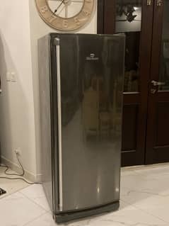 Dawlance Vertical Freezer (2019) – Excellent Condition.