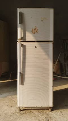 Dawlance refrigerator