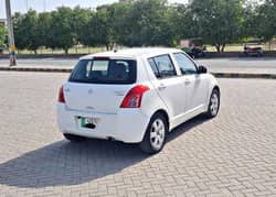 Suzuki Swift Dx 1.3 2013