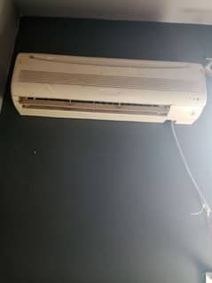 DAWLANCE SPLIT AC MINT CONDITION