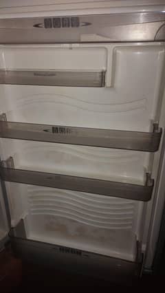 dawlance refrigerator