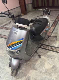 united electric scooter