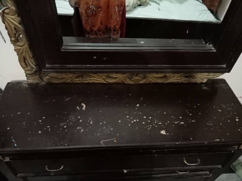 dressing table and side table 4