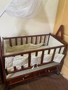 baby cot
