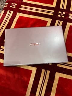 Asus Vivobook  8th gen Laptop borderless panel