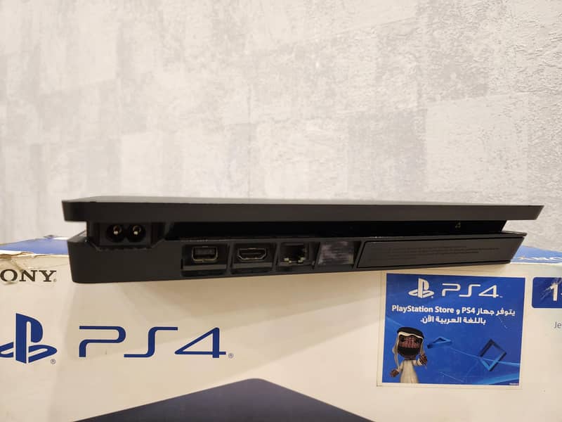 PS4 SLIM 1 TB | WITH BOX AND ALL ACCESSORIES | 2 CONTROLLERS 4
