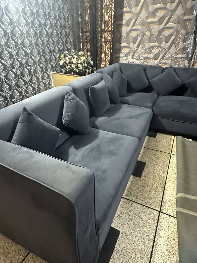 L SHAPE SOFA WITH TABLE 4