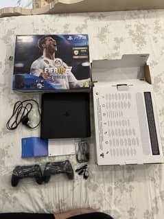 Sony Playstation 4 ps4 slim 500gb with 2 original controllers