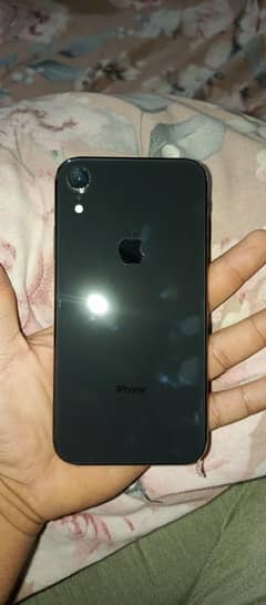 iphone XR condition 9  all ok with charger