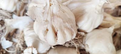 Garlic pure desi white  mentioned rate per kg