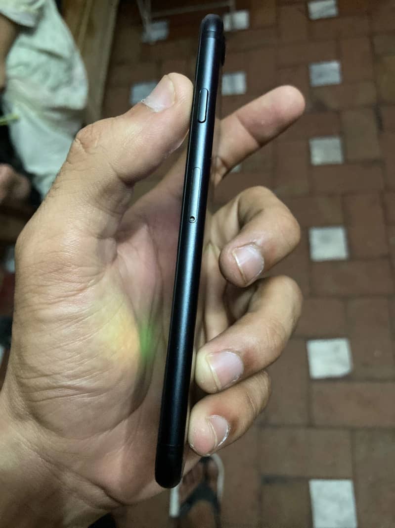 Iphone 7 Factory unlock black color 10/10 4