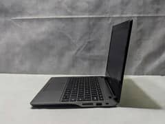 Accer c740 laptop 4/128 ssd