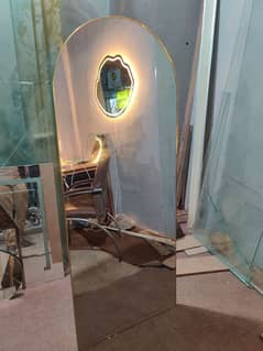 Mirror stand for sale!!