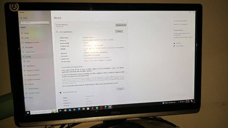 Computer with monitor, mouse and keyboard 1
