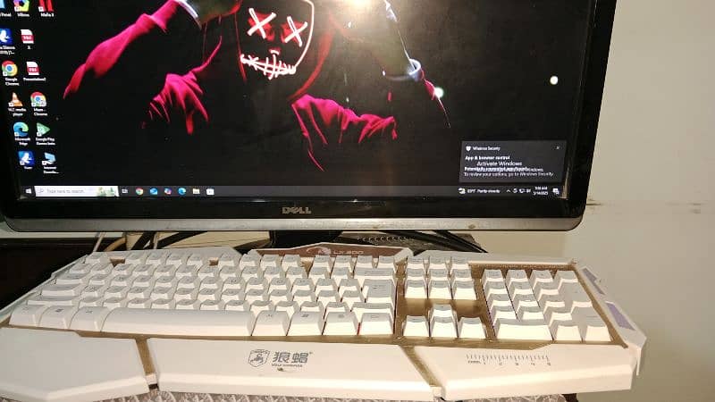 Computer with monitor, mouse and keyboard 17