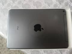 IPAD MINI 5 WITH BOX AND ORIGINAL CHARGER 10/8 CONDITION