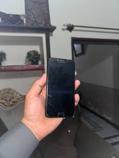 Samsung j4