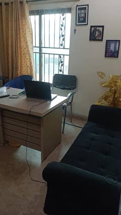 Girls only: Urgent hiring for Data Entry office Job