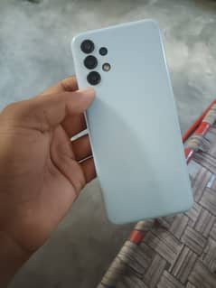 seld set ha aik bhi fold aik bhi kharabhi nhi mobile ma argent sell