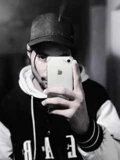 I phone 8 white colour 10/10 condition