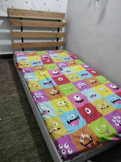 Floor bed by Habitt