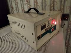 3000 watt Stabilizer and 22×22 Fridge Stand