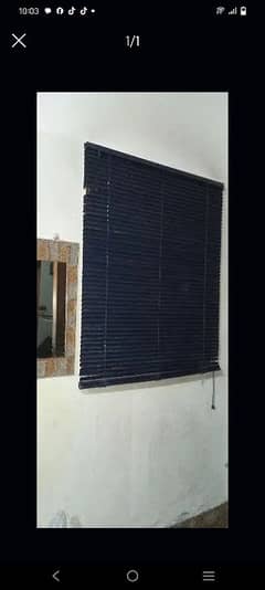 curtain blind