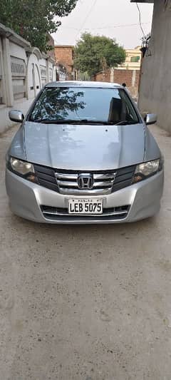 Honda City IVTEC 2009 model good condition family use car