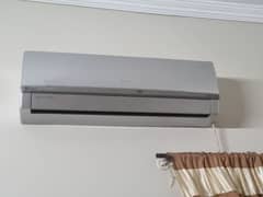 GREE INVERTER AC G10 1 TON