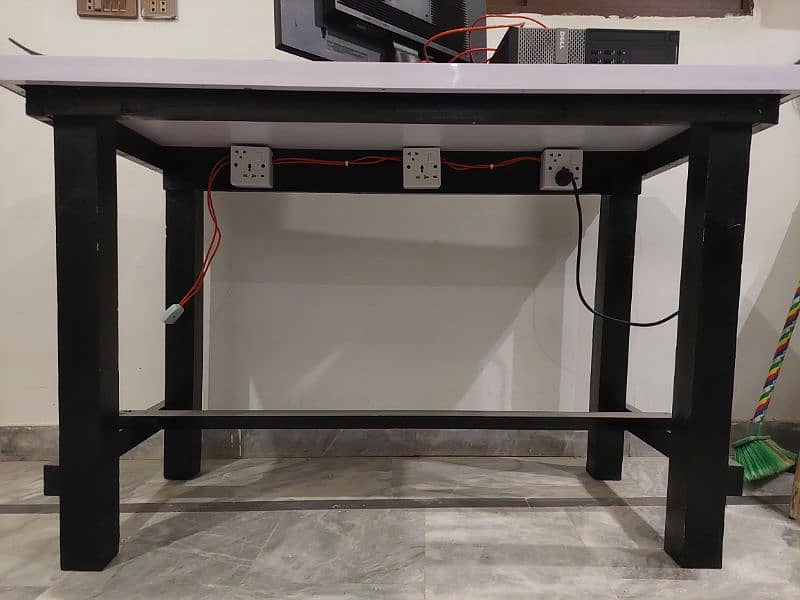 2 Handmade Custom Computer Tables with Smart Plugs – 1