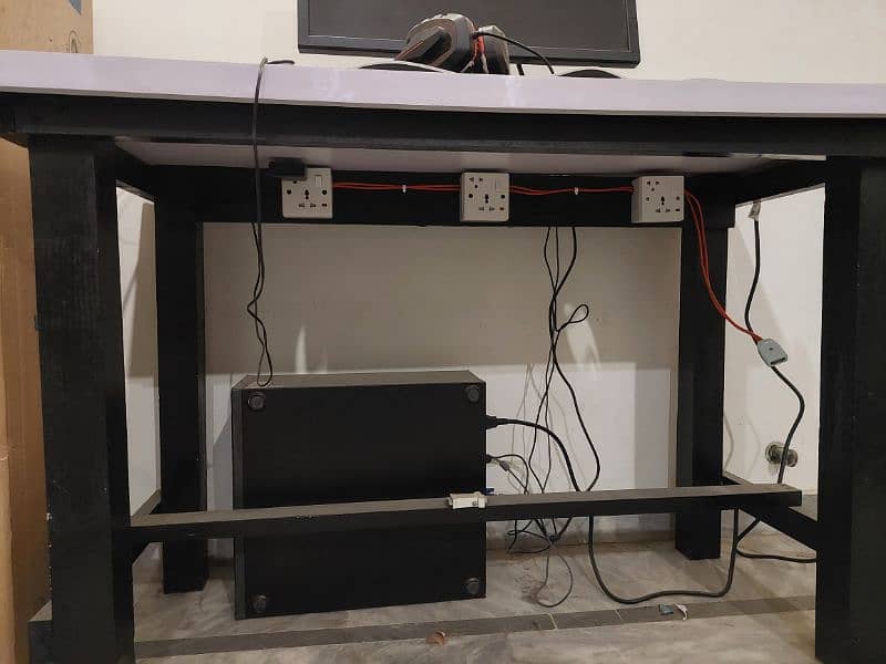 2 Handmade Custom Computer Tables with Smart Plugs – 5