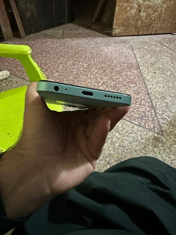 Tecno spark go 1  4/64 with box all new 10/10 condition 2