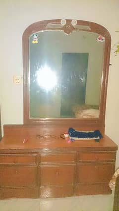 Dressing table