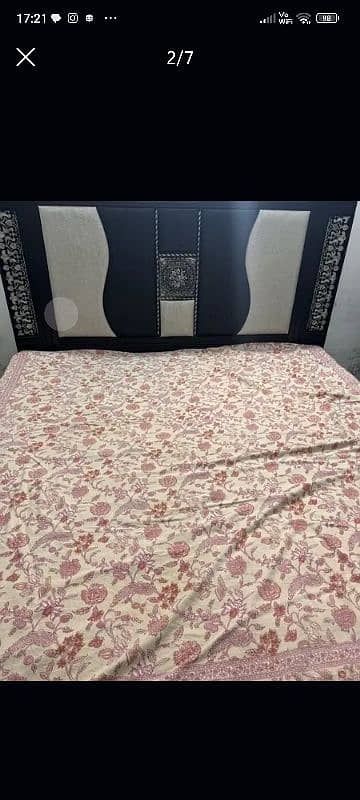 bed set with side tables and dressing table 3