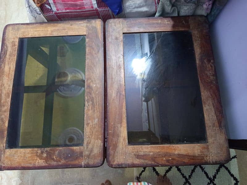 1 center table with 2 said tables with mirror good condition 4