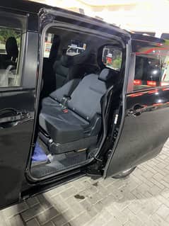 Toyota Sienta Seven seater