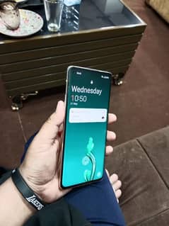 One plus 8 mobile for sale one handed used