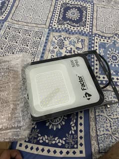 Light factor 50w