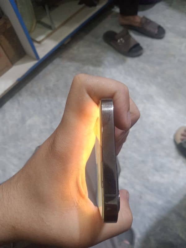 Complete name Mobile?? 3