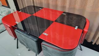 Almost brand new dining table without any scratch