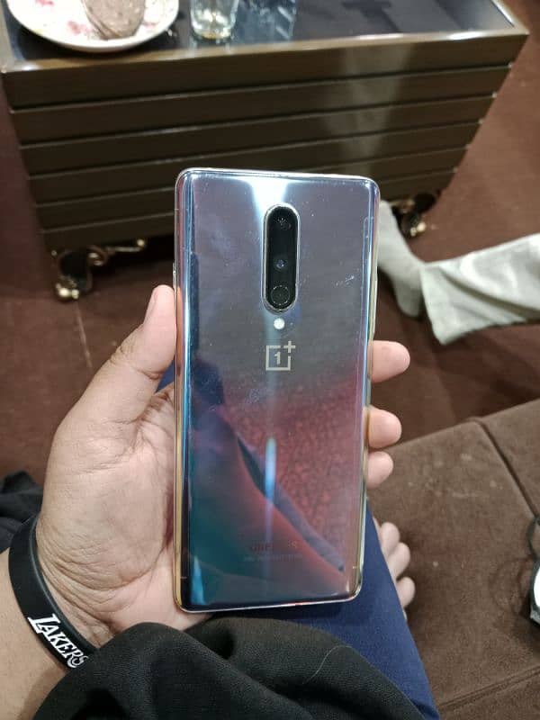 One plus 8 lush condition one handed use only 2