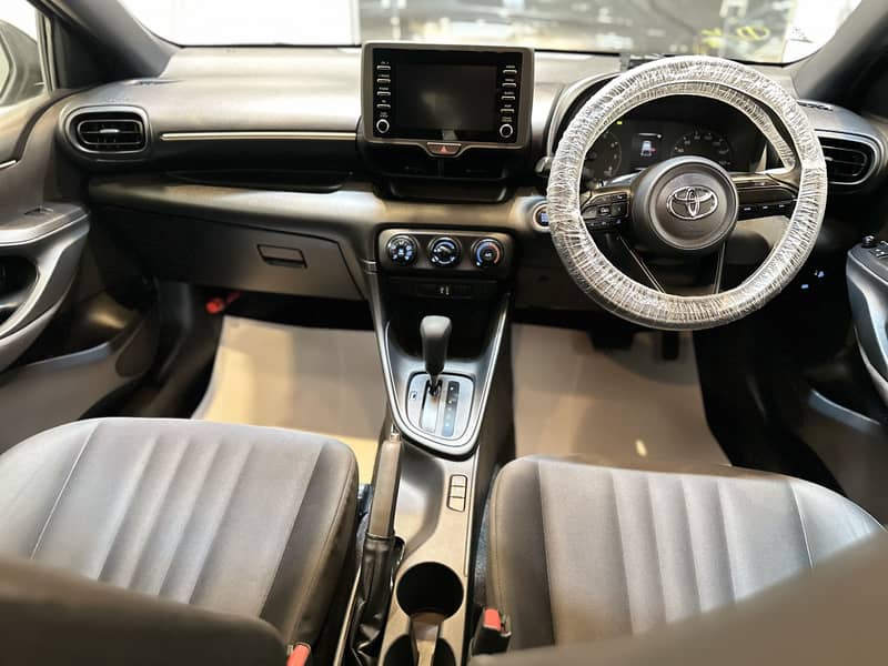 Toyota Yaris 2022 3.5 Grade MAY-2025 Passo Swift Cultus 2023 2024 2020 14