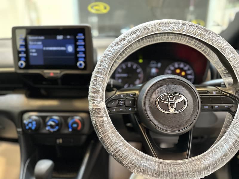 Toyota Yaris 2022 3.5 Grade MAY-2025 Passo Swift Cultus 2023 2024 2020 16