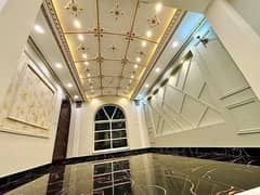 Home Decor/Molding Walls Decor/Flooring/Wallpaper/CNC Ceiling & Paint