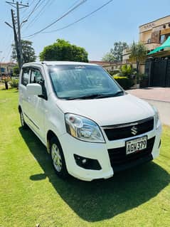 For booking Wagon r neat and clean car