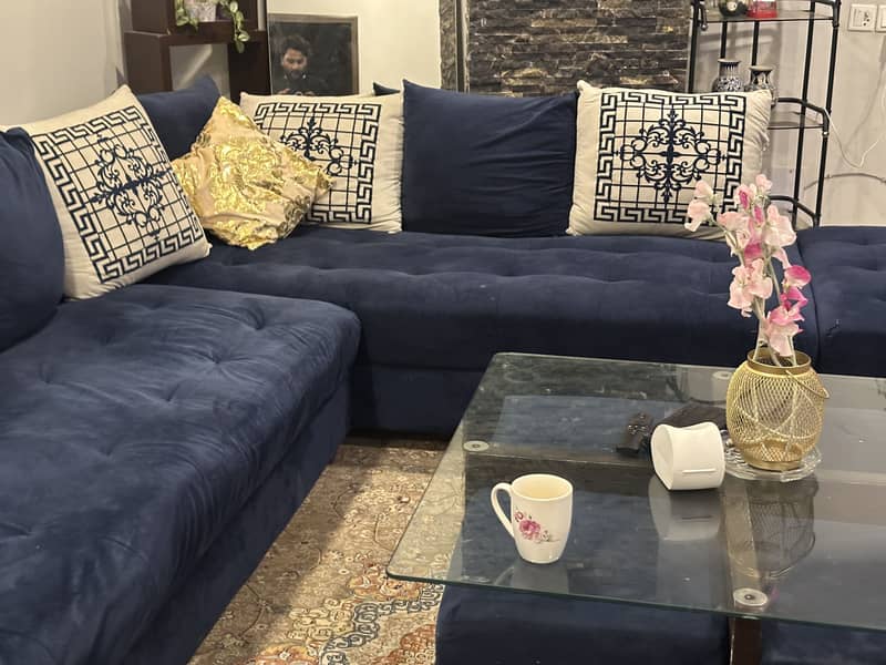 L Shaped Sofa with Table and 4 small seats 1