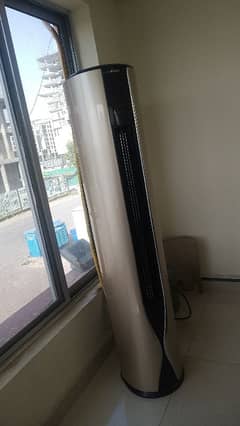 haier 2 ton chiller / cabinet in new condition