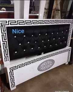 brand new bed it's available and with worrenty.