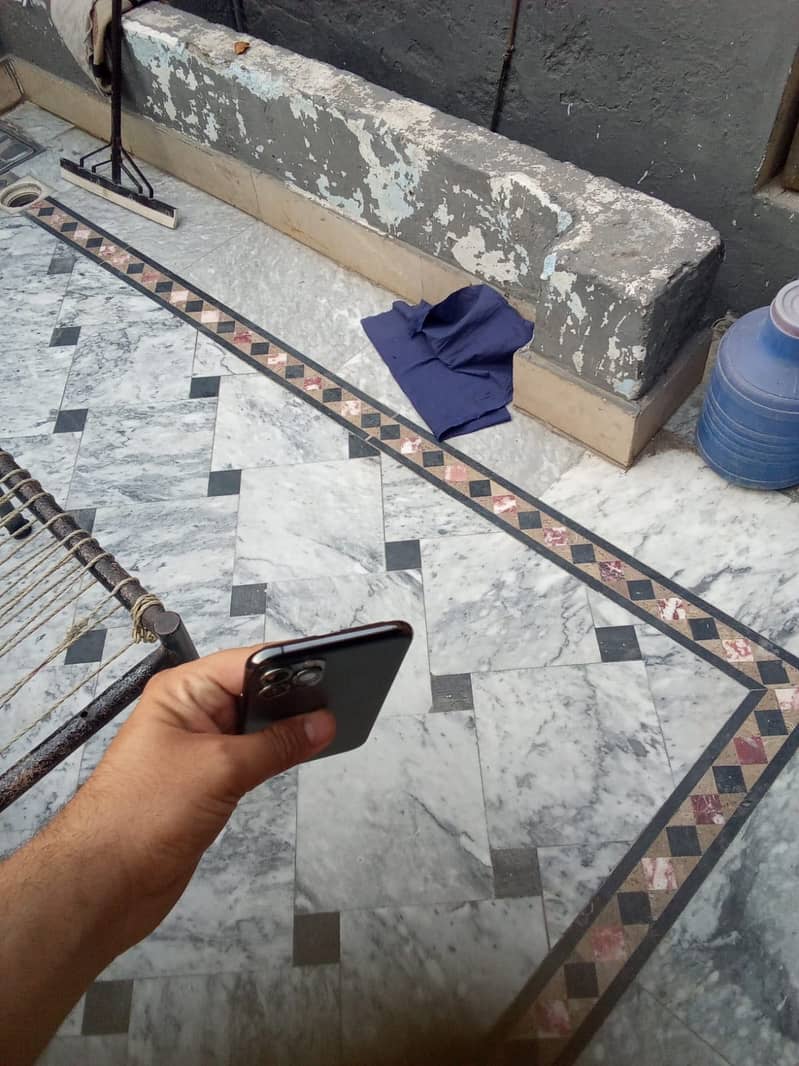 I phone 11 pro pta 9
